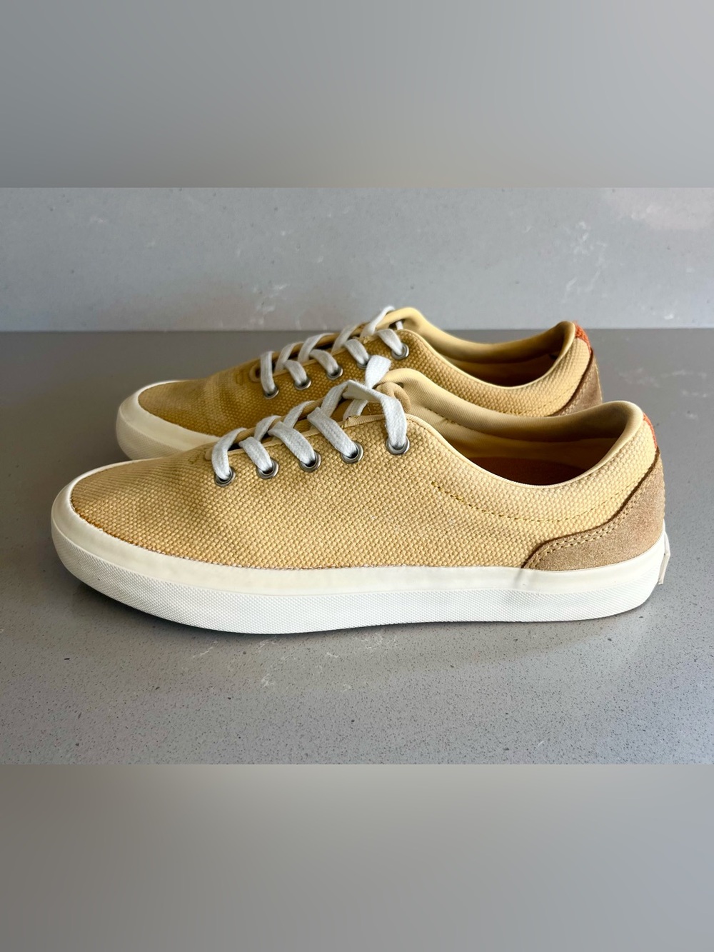 Arbor Legacy Yellow Lace Up Canvas Sneakers Shoes Women’s Size 6.5 - Picture 2 of 12